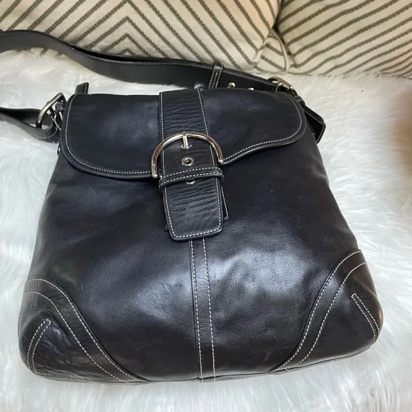 Coach Black Leather Shoulder/ Crossbody Bag - Picture 4 of 16